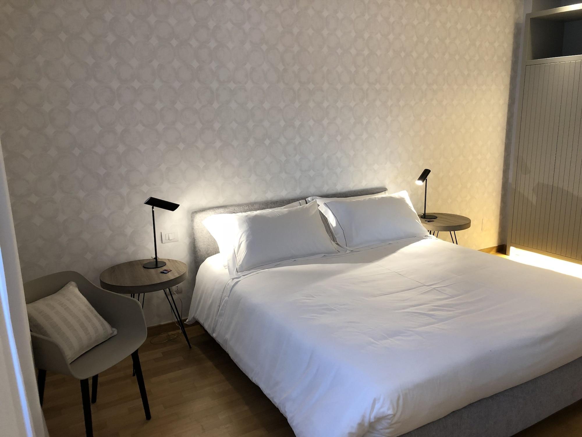 200 Rooms & Terrace Bari Exterior foto