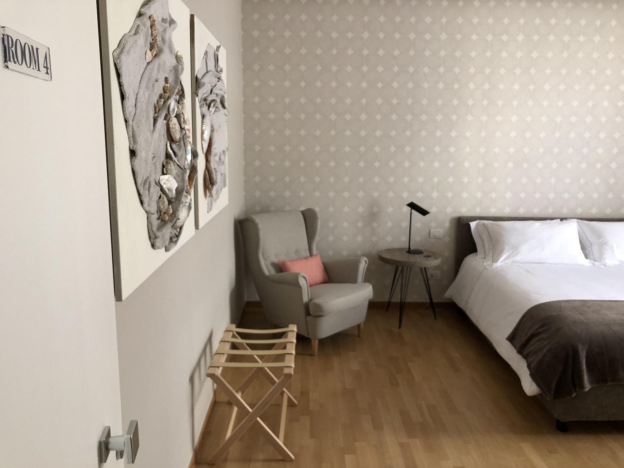 200 Rooms & Terrace Bari Exterior foto