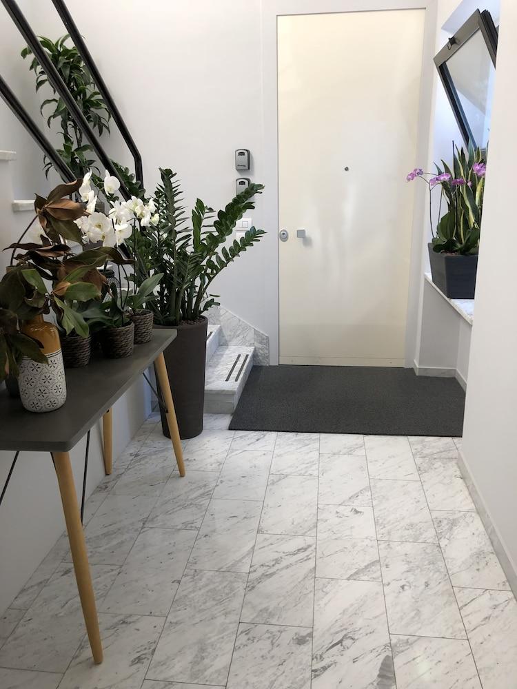 200 Rooms & Terrace Bari Exterior foto